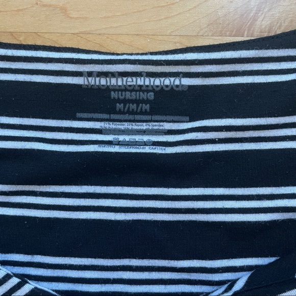 Motherhood maternity nursing 🤱🏻 dress - Picture 3 of 4